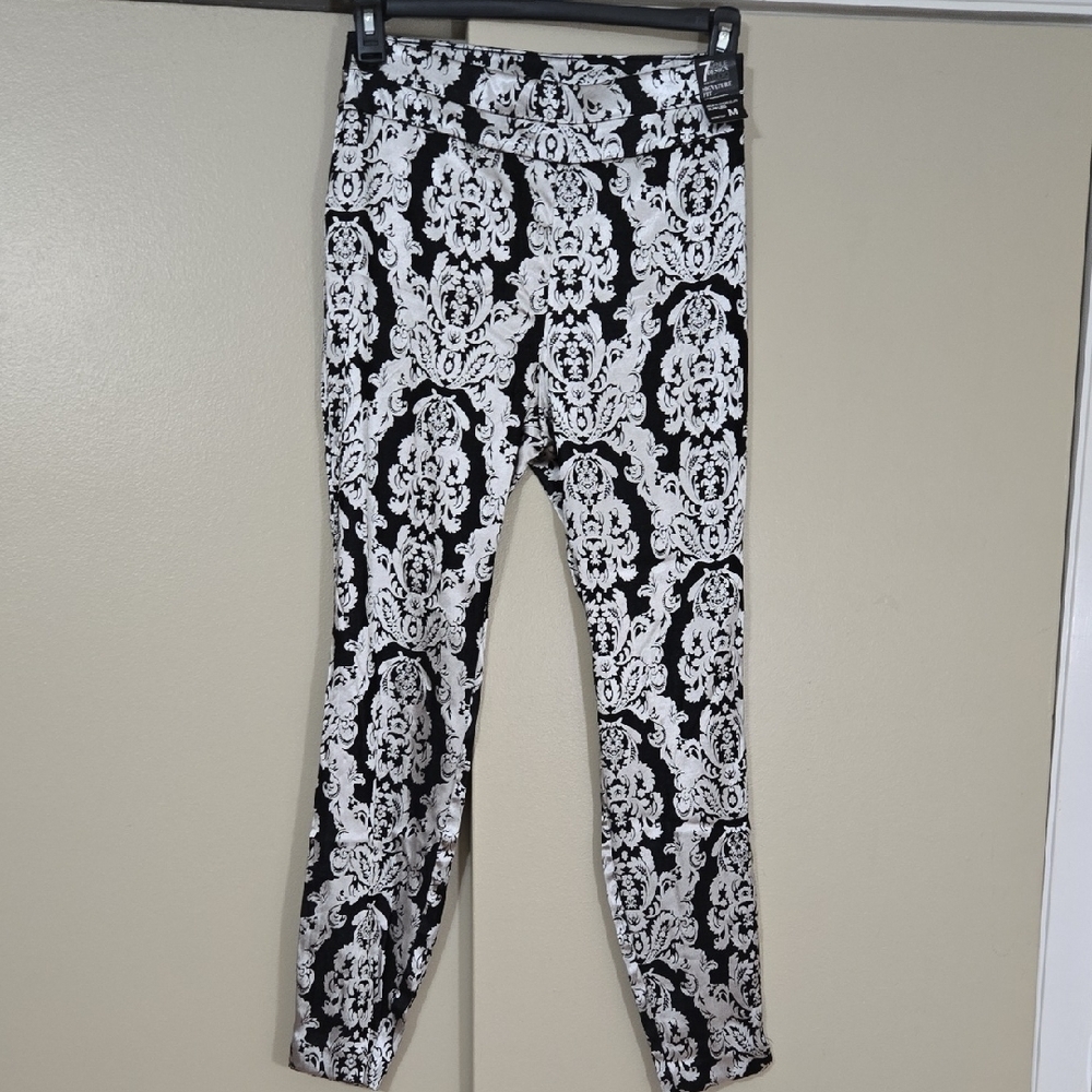 NY&Co. Black & Silver Patterned High Waist Slim Leg PULL-ON Pant Size Medium NWT - Picture 1 of 9